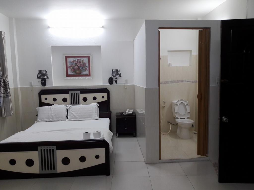 Ngoc Hue Hotel